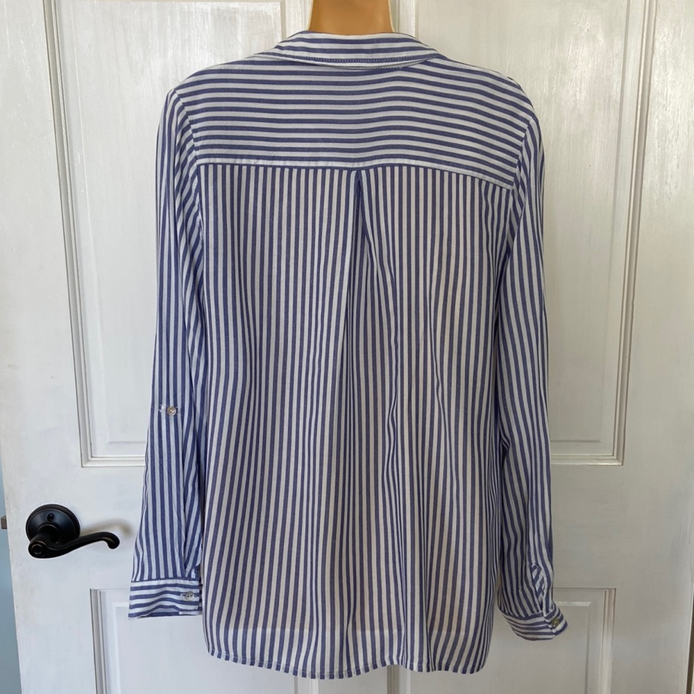Love Tree Blue & White Stripe Button Down Blouse Size S NWOT - Picture 2 of 13